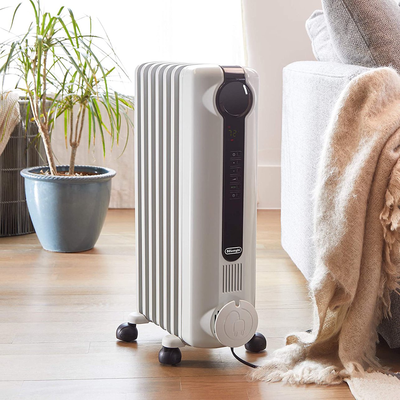 6 Best Space Heaters For Rooms of 2022 PropertyNest