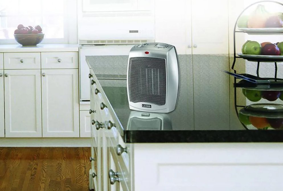 6 Best Space Heaters For Rooms of 2022 PropertyNest