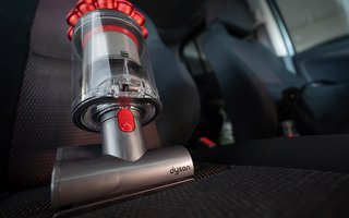 dyson-vacuum-cleaner.jpg